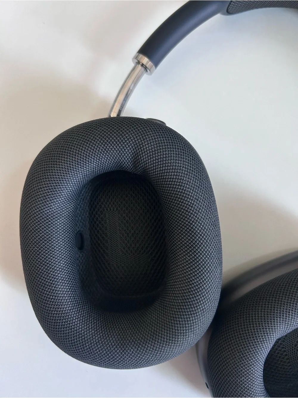 Apple AirPods Max Wireless Over-Ear Headphones, Noise Cancelling, Space Gray